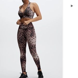 Fabletics spotted set.